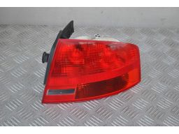 Lampa prawa tylna błotnika audi a4 b7 sedan