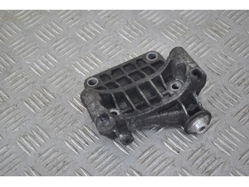 Łapa alternatora vw audi 3.0 tdi bmk