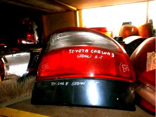 Toyota carina e sedan lampa tył prawa lub lewa