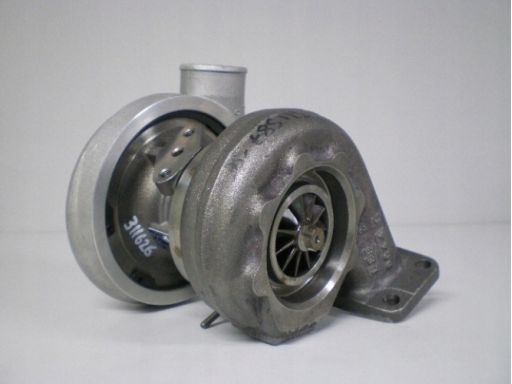 Turbosprężarka schwitzer k207513 k262795 case