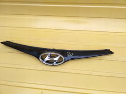 Hyundai i20 lift atrapa czarna 12-14