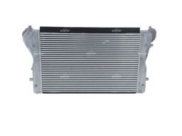 Nrf 309024 Chłodnica Powietrza Dolotowego Pasuje Do: Audi A3, Tt 2.0