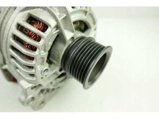 0 986 045 330 Alternator 0 986 045 330 Bosch