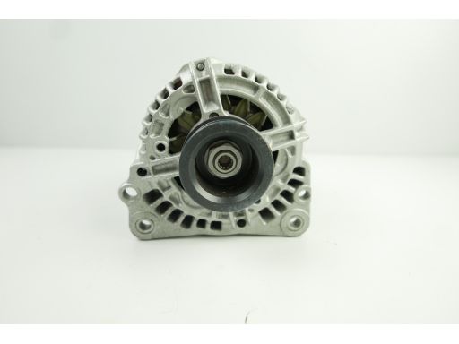 0 986 045 330 Alternator 0 986 045 330 Bosch