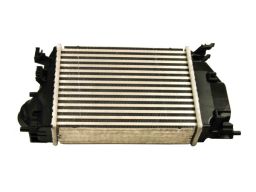 Ac630107 Intercooler Nissan Qashqai 1.5Dci 13- Maxgear