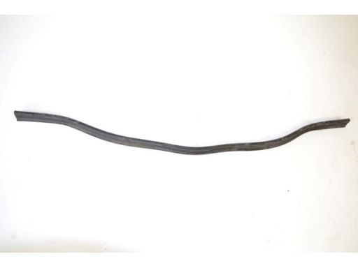 Uszczelka maski pokrywy silnika W221 A2216280098