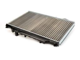 Chłodnica Silnika D73008Tt