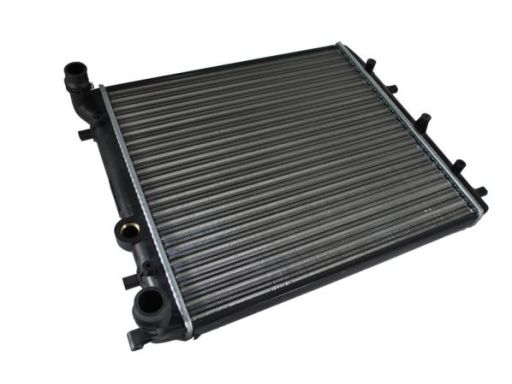 Chłodnica Silnika D7W005Tt