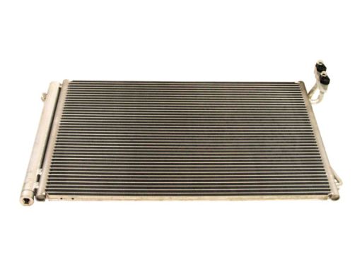 Ac830121 Skraplacz Klimatyzacji Bmw E90/92/ E81/E Maxgear