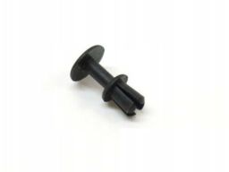 Spinka kołek tapicerki bagażnika boczków BMW 5 E60