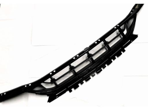 Kratka środkowa w zderzak Mercedes W205 AMG Polift A2058857904