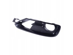 Atrapa lewa ramka halogenu BMW 3 F30 F31 nowa