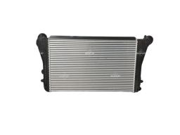 Chłodnica Powietrza Doładowującego 30915