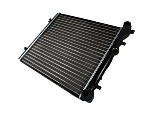 Chłodnica Silnika D7W002Tt