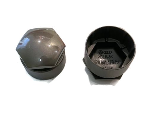 Zaślepka kapsel osłona śruby antykradzieżowej koła SKODA 1Z0601173AZ37