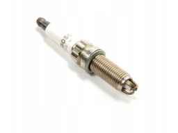 Świeca zapłonowa BMW 7 F01 F02 nowa